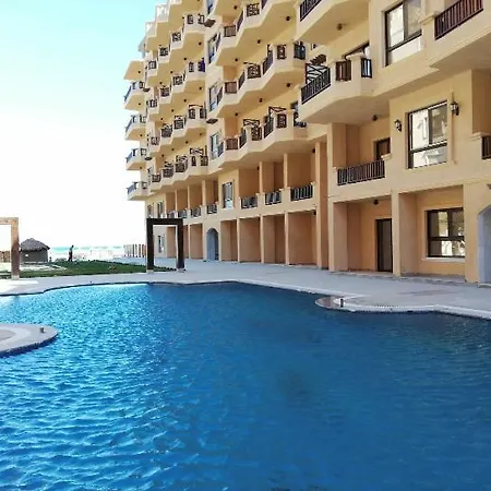 Apartment With Direct Access To Private Beach-2