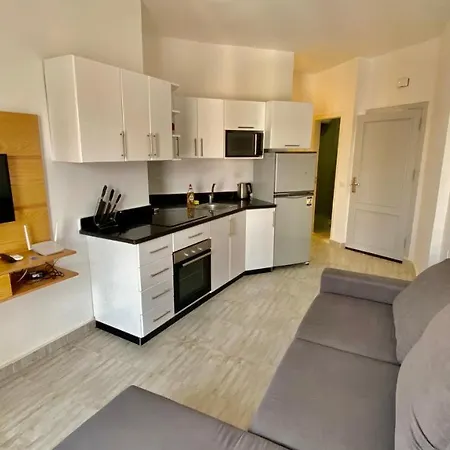 Brand New 2 Bedroom Apartment 5 Minutes To Elgouna-3