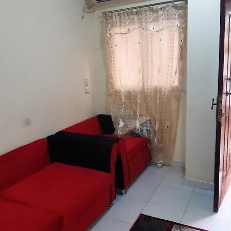 A Nice 1 Bedroom Flat Next To The Grand Aquarium-2