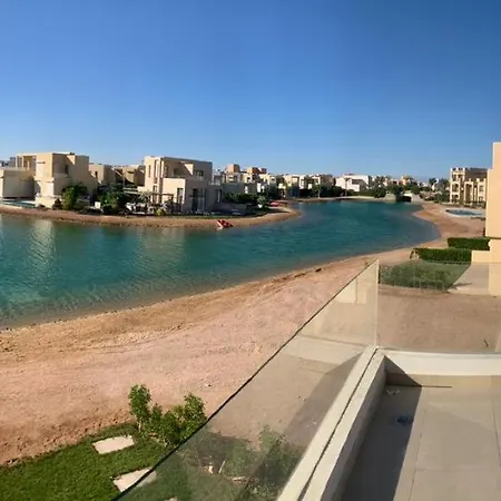 Tawila, 4 Bedroom Villa, Brand New, Directly On A Lagoon-3