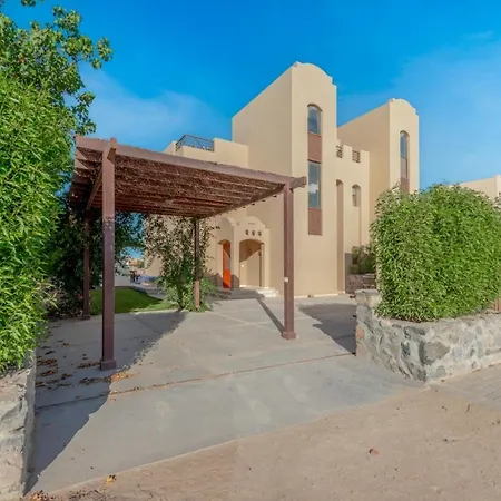 3Br Family Villa In Sabina, El Gouna. Lagoon & Private Pool-3