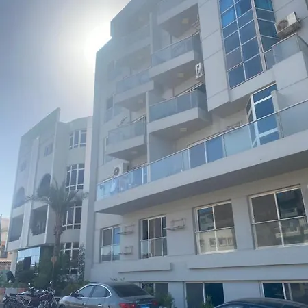 Cosy, 1 Bedroom Apartment With Sea View-3