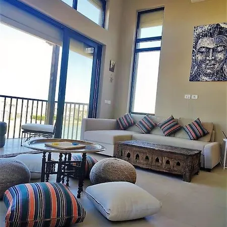 Tawila - Lovely 2-Bedroom Unit With Shared Pool-3