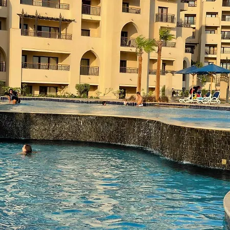 Charming 1-Bed Apartment In Hurghada Aldau Heights-2