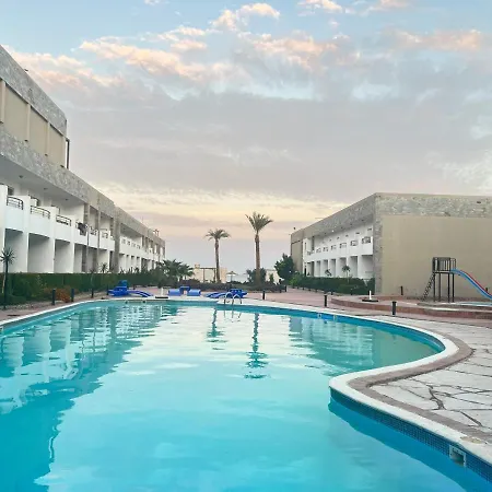 Cecelia Resort-2