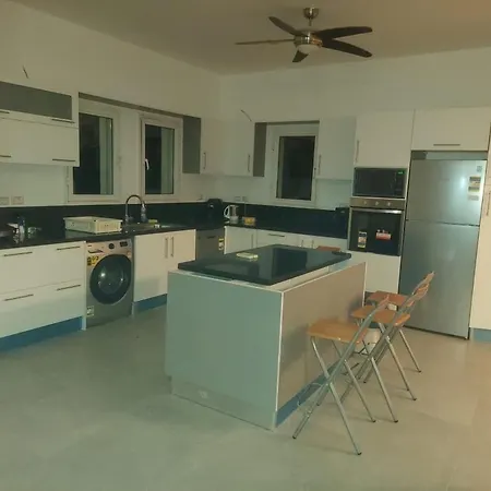 Lovely Villa Fully Equipped & Direct Lagoon Access-3