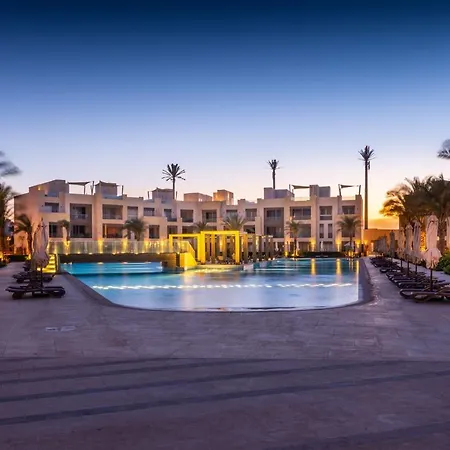 Sparky & Summery 2 Bdr Mangroovy Free Beach & Pool Access-2