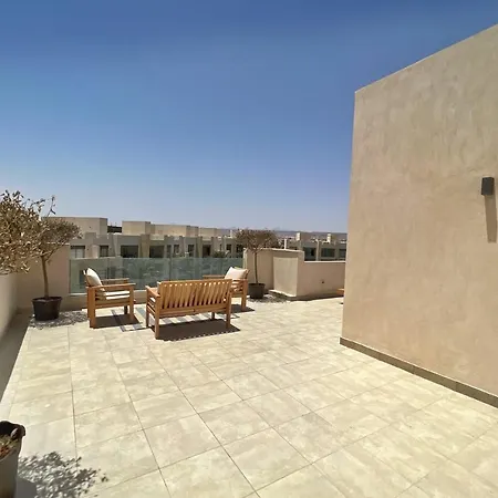 Radiant & Ravishing 2 Bdr Mangroovy Free Beach & Pool Access-2