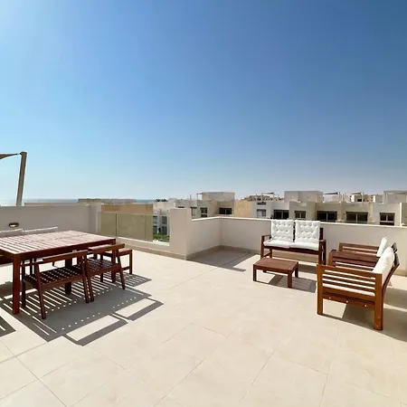 Dazzling 2 Bdr W Rooftop Mangroovy Free Pool & Beach Access-3