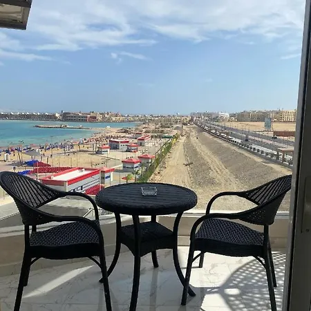 Blue Whale Hurghada Beach Front Apartments City Centre-3
