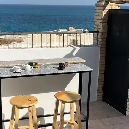 Mini-Studio With Free Private Beach-3