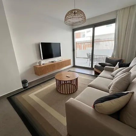 Ground Floor 2 Bedroom In Sholan 2 With Direct Pool Access-2