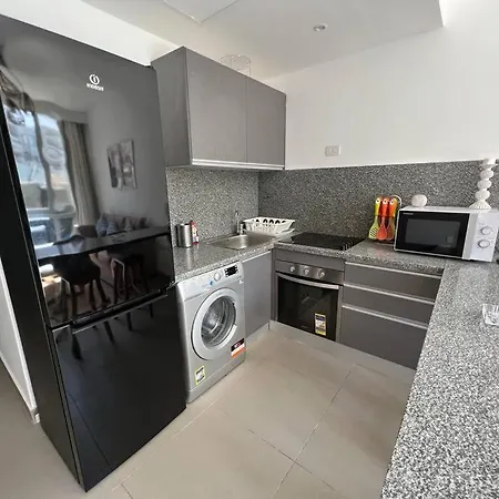 Two Bedroom Apartment With Pool Access In Sholan1-3