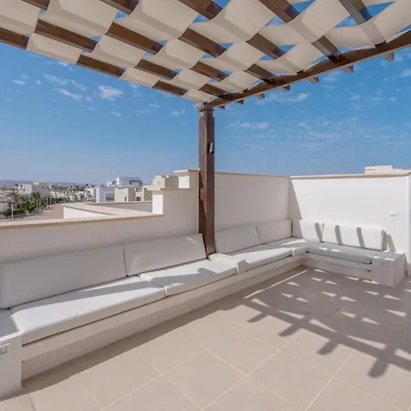 Bright 2Br With Private Rooftop Terrace. Cyan, El Gouna-2