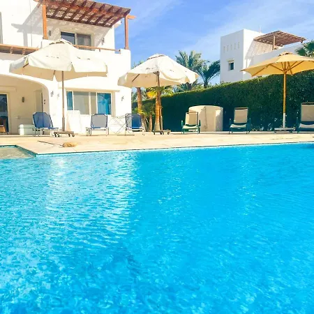 Luxury 4 Bedroom Villa With A Heated Pool-2