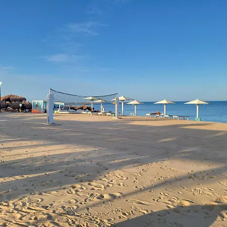 Selena Bay Resort - Premium Beach Apartment-3