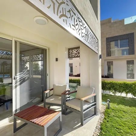 Stellar 4 Bdr Villa Mangroovy Free Beach & Pool-3
