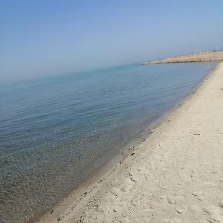 Vibrant Seaview 2-Bedroom Flat-2