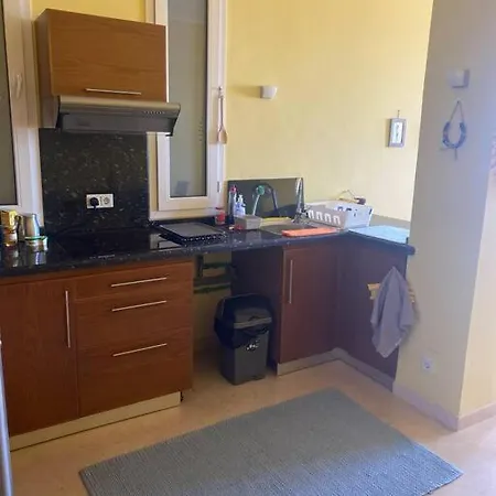 Vibrant Seaview 2-Bedroom Flat-2