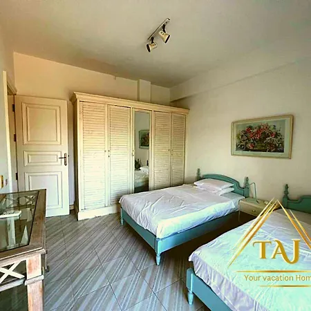 Sea View 4 Bedroom White Villa, Pool And Private Beach-3