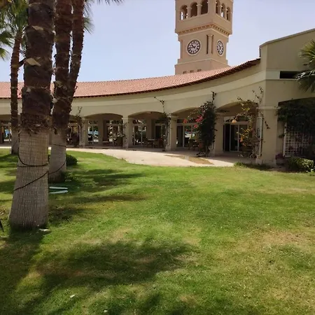 Unique Studio In The Heart Of Sahl Hasheesh-3
