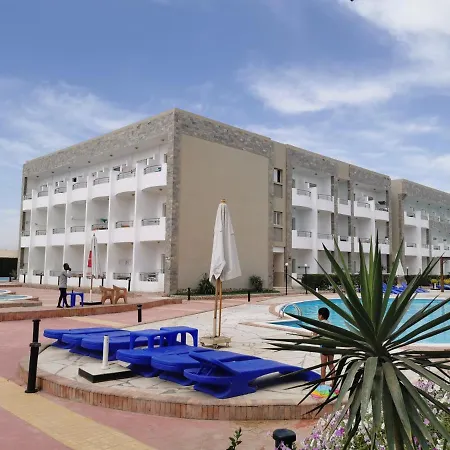 Cecelia Resort-2