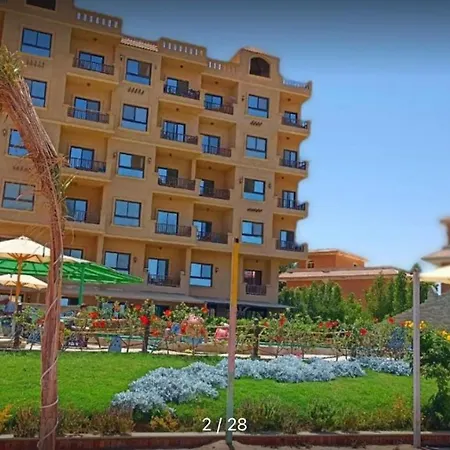 Apartment - Sleeps 4 - Pool - Pet Friendly-2
