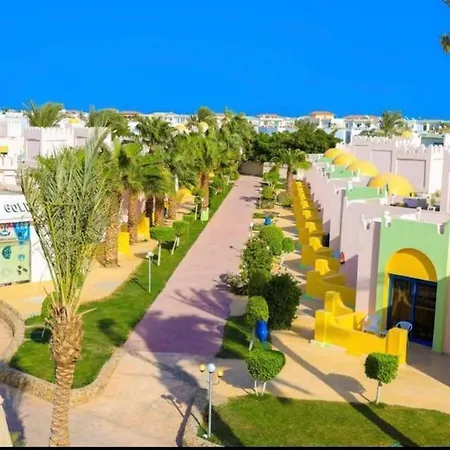 Luxurious 1-Bedroom Apartment On The Ground Floor In View Aqua Apartments And Suits In Mirage Bay Resort And Aquapark-3