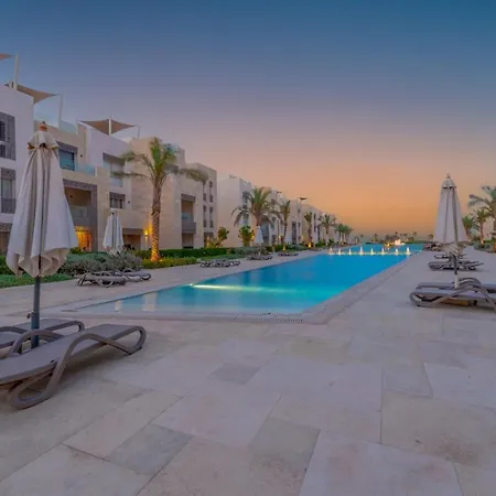 Cozy 1-Bedroom Apartment In Mangroovy, El Gouna. Private Terrace, Garden And Pool Access-2