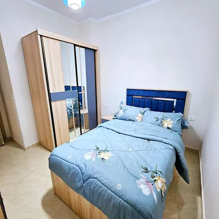 Beautiful Newly Refurbished 2-Bedroom Apartment Close To El Gouna-3
