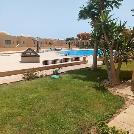 One Bedroom Apt At The View - B104-2