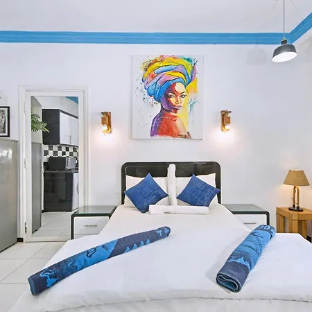 Rare New Marina Hotspot With Fast Free Wifi, Balcony & Pool-2