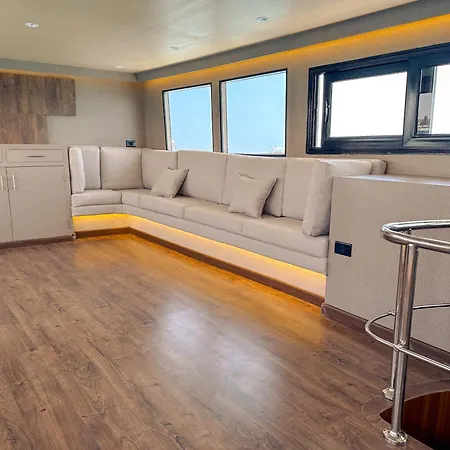 Edan Storm Yacht-2