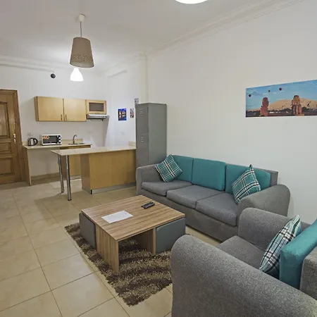 Lilly City Center Hostel (Adults Only)-2