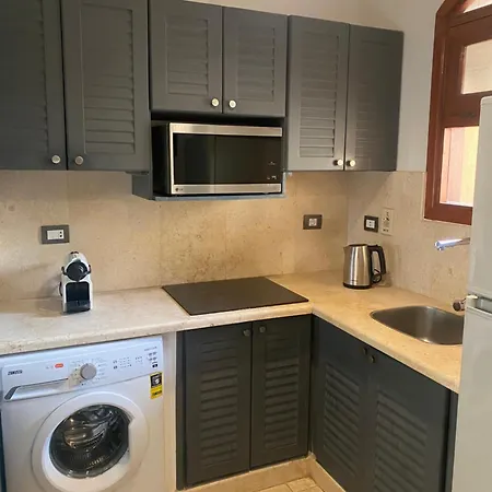 Lovely Two Bedroom Apartment-2