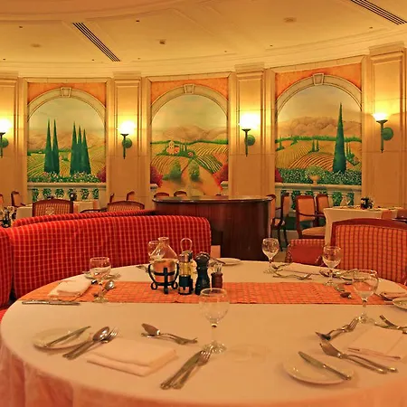 Royal Azur-3