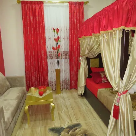 Apartments Yin Yang Redsealine Hurghada-3