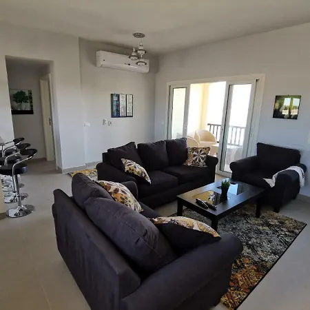 Fancy 2 Bedrooms Apartment With Amazing Pool And Lagoon View-2