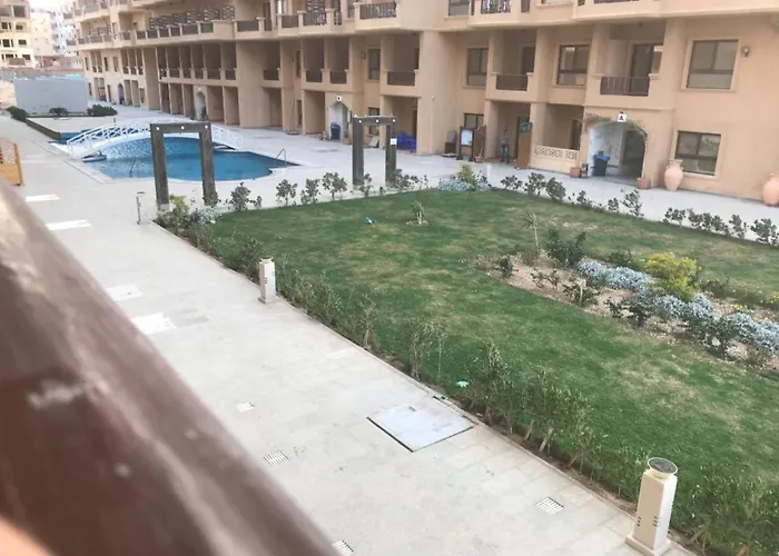 Huisdiervriedelijke Beachfront Modern Studio, Private Beach And Swimming Pools At Turtles Beach Hurghada