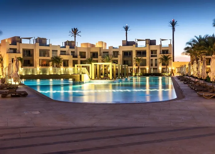 Cordial 1BDR w Outdoor Pool View Terrace Free Pool&Beach Access Hurghada